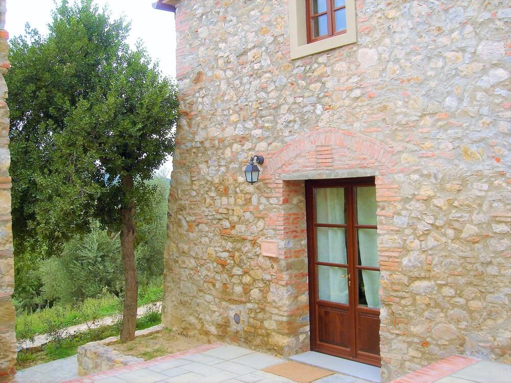 Resort Poggio Cennina 3*