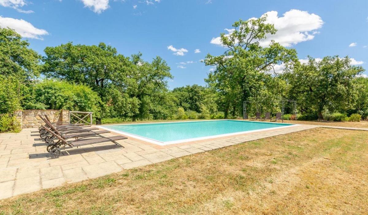 Resort Poggio Cennina