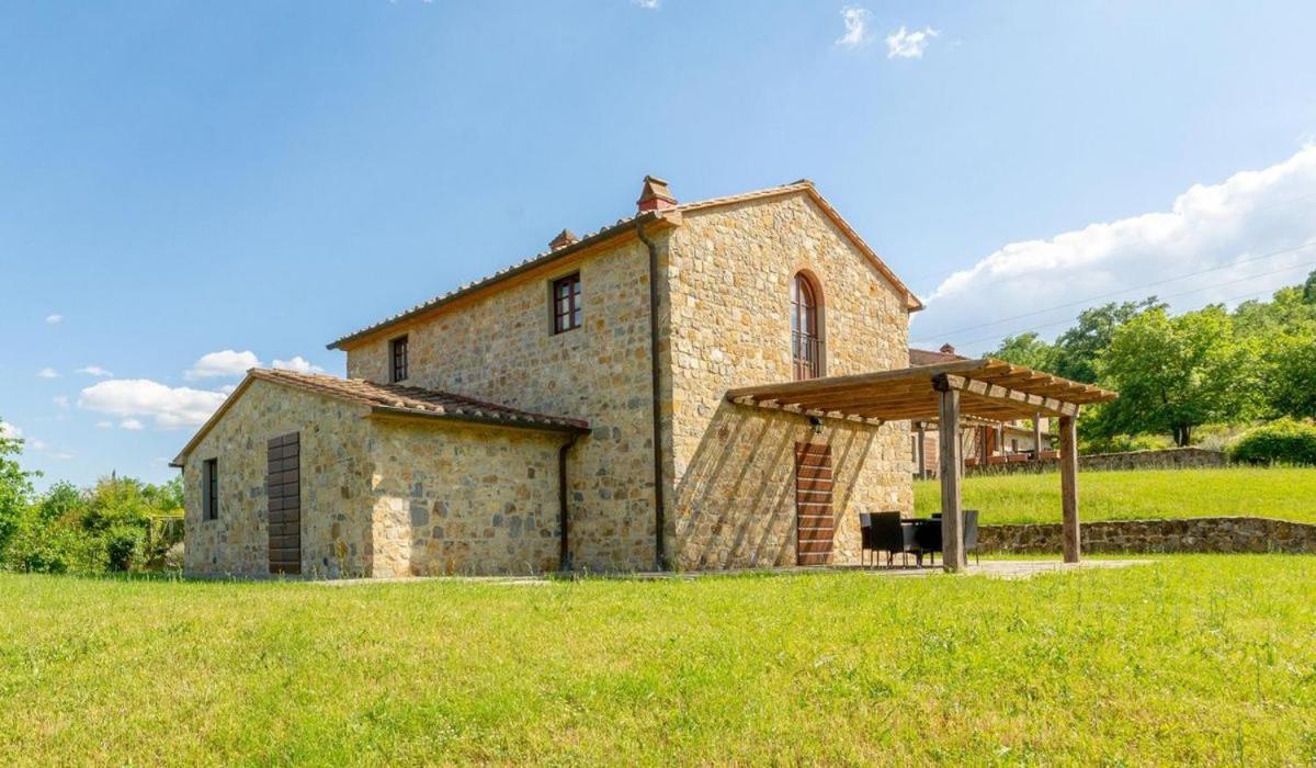 Poggio Cennina 3*