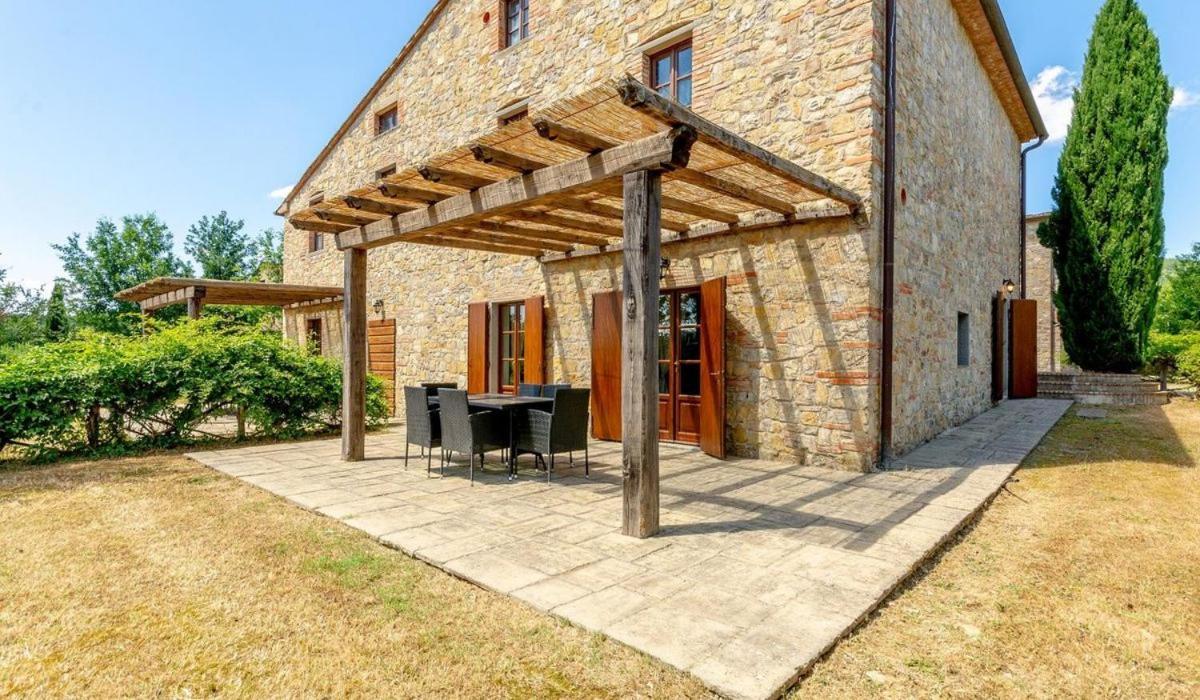 Poggio Cennina 3* Bucine
