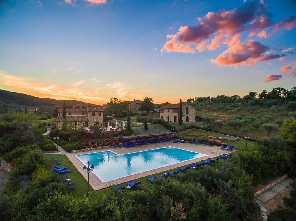Resort Poggio Cennina